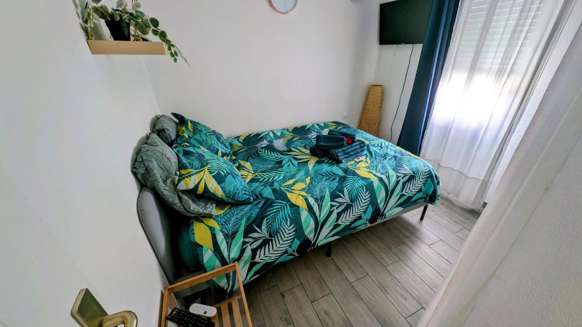 Charmant 2P, Piscine, Clim, A 5 Min De La Plage Валлорис Экстерьер фото